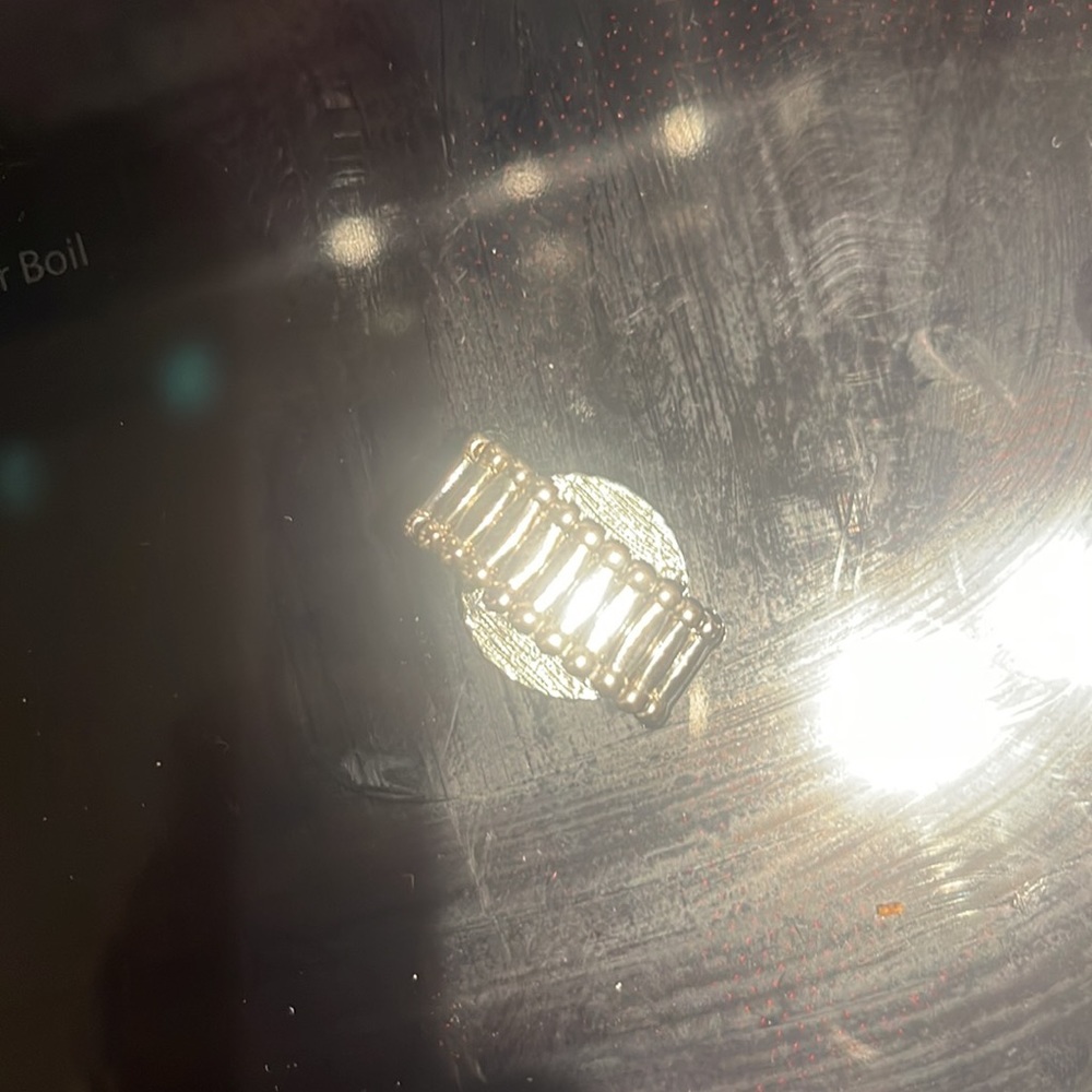 Diamond ring - Picture 2 of 3